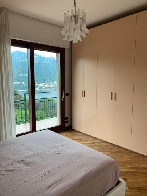 La Finestra Sul Lago Di Como Luaran gambar