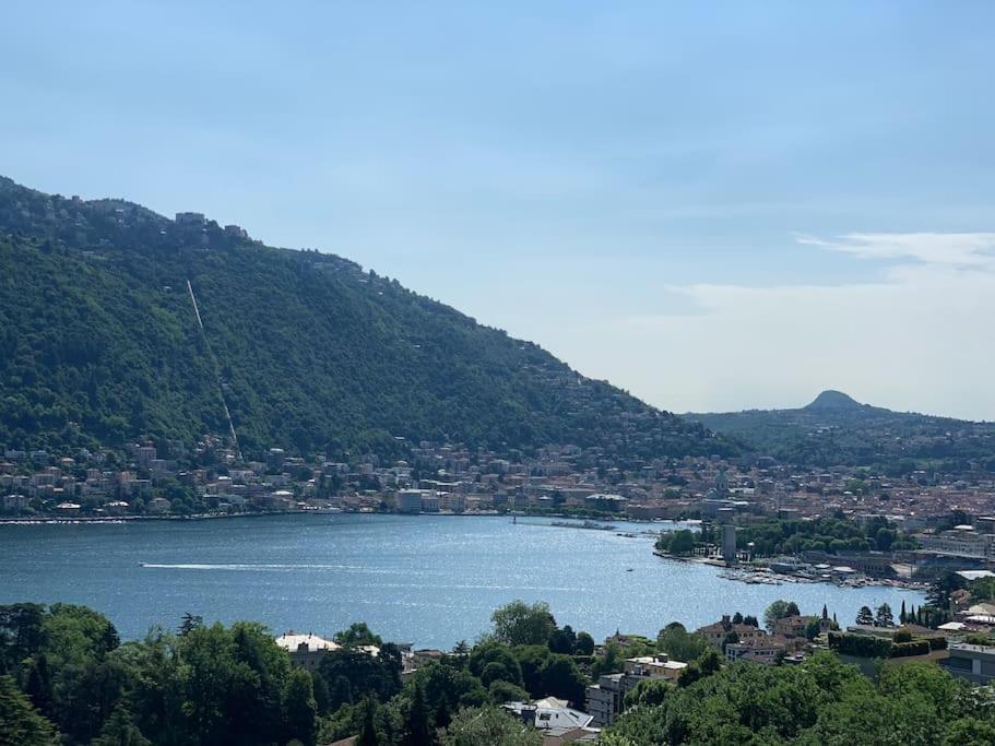 La Finestra Sul Lago Di Como Luaran gambar